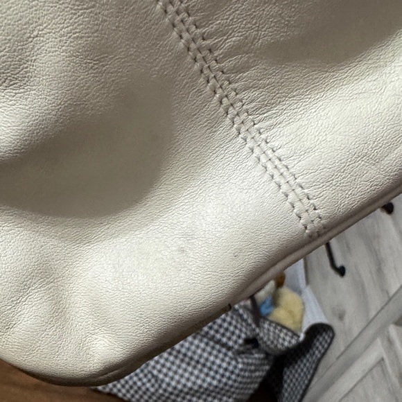 Coach Cream Tote Bag with Gold Accents - Picture 13 of 15